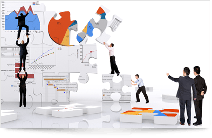 Membros da equipe reunindo peças de um quebra-cabeça para formar gráficos e diagramas